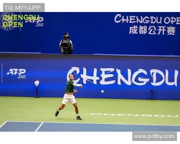 成都网球队进攻体系解析：网球战术的创新与实践探索